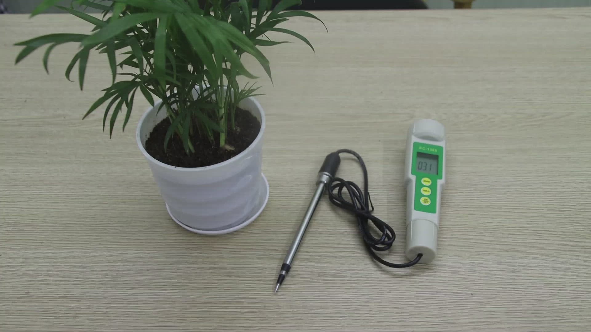 YIERYI New soil tester EC-8801 soil EC/temperature tester portable electric  test tool